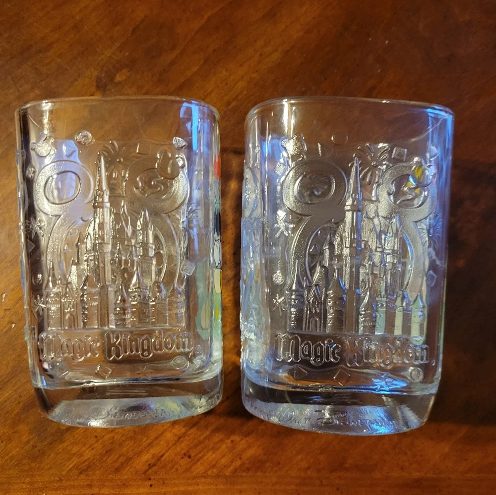Mickey Mouse Walt Disney World Celebration 2000 Glass Cups McDonalds